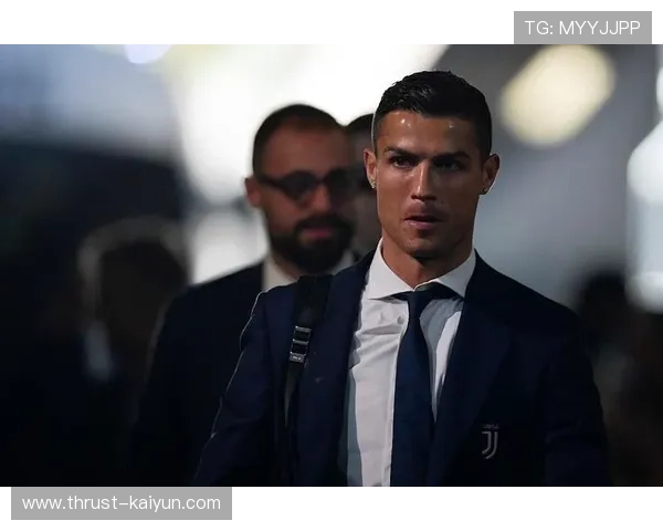 足球界传奇巨星C罗是谁 他为何被誉为足球3号球员的代表 足球界传奇巨星C罗是谁 他为何被誉为足球3号球员的代表