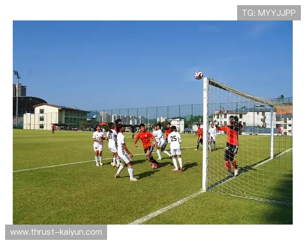 酒泉市足球星级联赛全面开赛 各支球队激烈角逐争夺荣誉与未来 酒泉市足球星级联赛全面开赛 各支球队激烈角逐争夺荣誉与未来